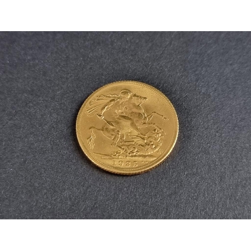 482 - Coins: a George V 1925 gold sovereign.