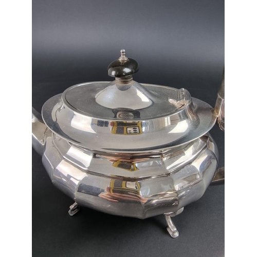 5 - A silver three piece tea set, by T S, Birmingham 1931, gross weight 932g.