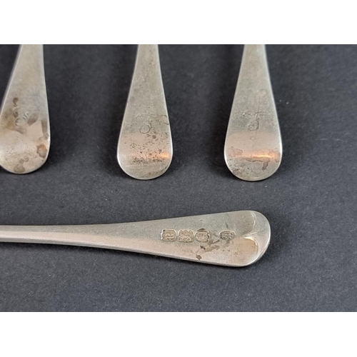 58 - A set of eight Victorian silver teaspoons, by Robert Stebbings, London 1896, 160g.