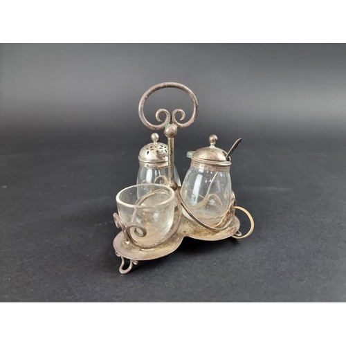 85 - A silver cruet stand, 12cm high, 120g weighable.