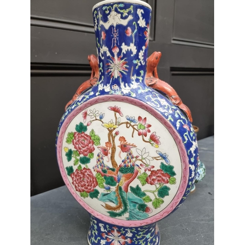 1190 - A large Chinese famille rose twin handled moon flask, 47cm high, (hairline cracks); together wi... 