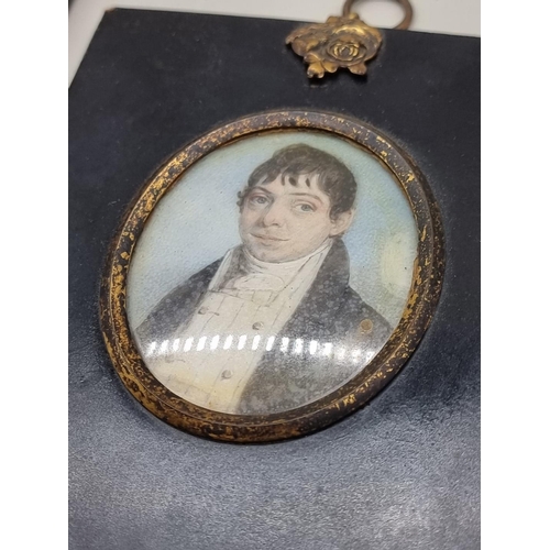 1246 - English School, early 19th century, head and shoulders portrait miniatures of John Thomas Dagnall an... 