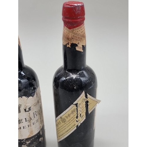 7 - Four half bottles of Tres Cortados Sherry, Antonio de la Riva, 1940s bottling. (4)