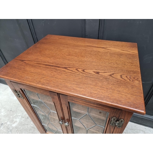 1014 - A 'Bevan Funnell' oak bookcase, 62.5cm wide.