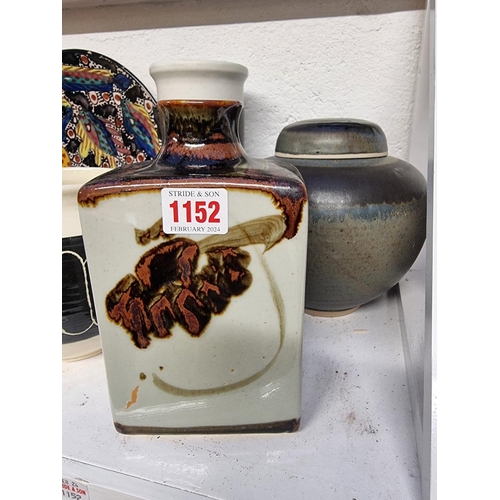 1152 - Studio pottery: a mixed group of items; and other ceramics. (two shelves)