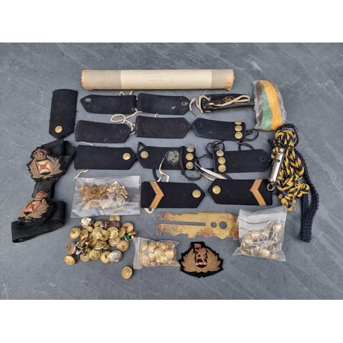 1305 - A small collection of military buttons, badges and related. 