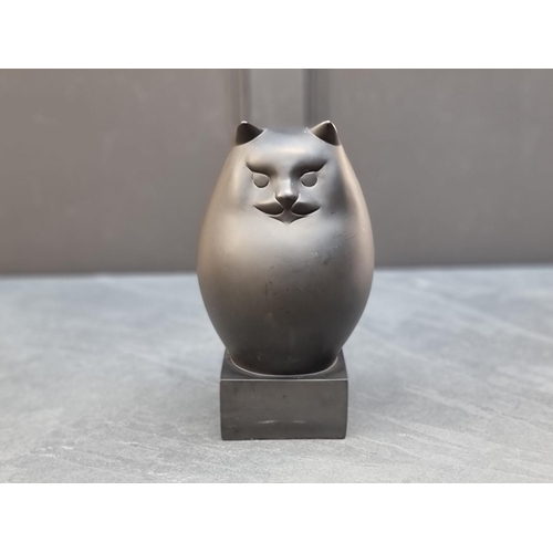 1431 - Richard Recchia, 'Cat', 30cm high.