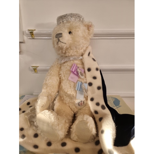 1513 - A Steiff Queen Elizabeth II mohair Teddy Bear, limited edition of 100, 60cm, boxed, (without ce... 