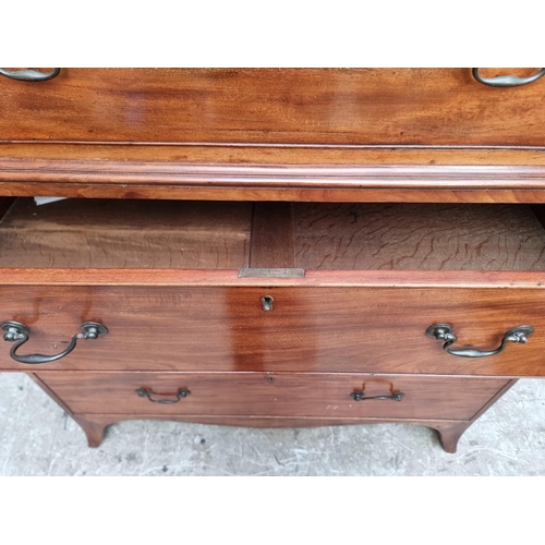 1259 - A George III mahogany chest on chest, 112cm wide.