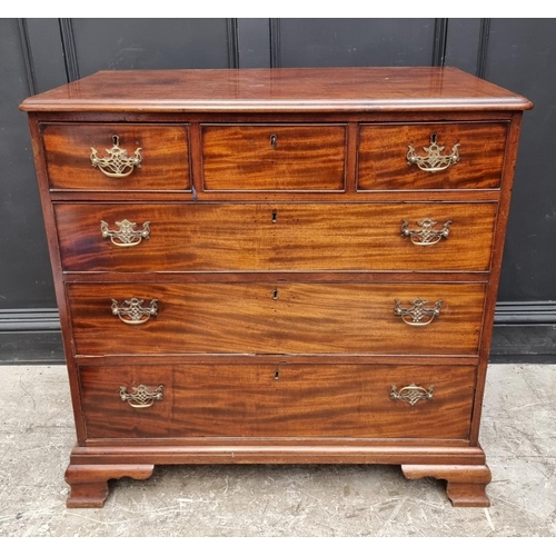 1269 - A George III mahogany chest of drawers, 99.5cm wide.