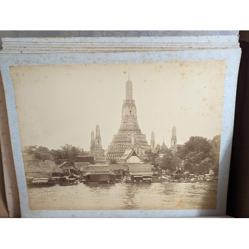 207 - PHOTOGRAPHY: misc. 19th-20thc photography in large box, inc. carte des visite album, partially ... 