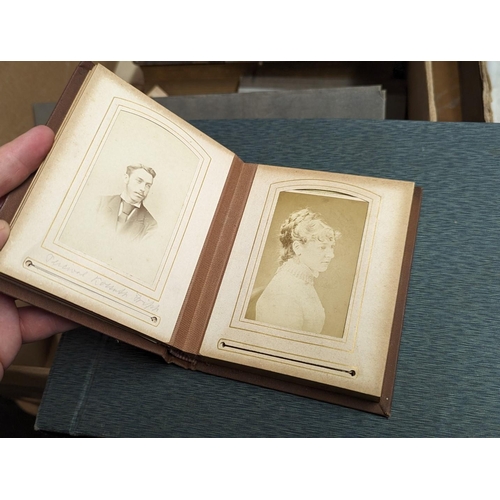 207 - PHOTOGRAPHY: misc. 19th-20thc photography in large box, inc. carte des visite album, partially ... 