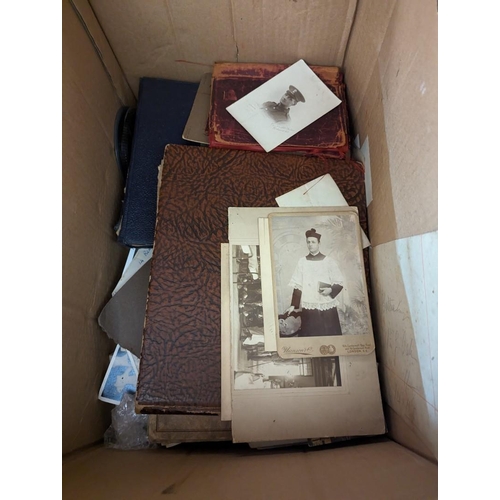 304 - PHOTOGRAPHS & EPHEMERA: a quantity in one box. (Box)