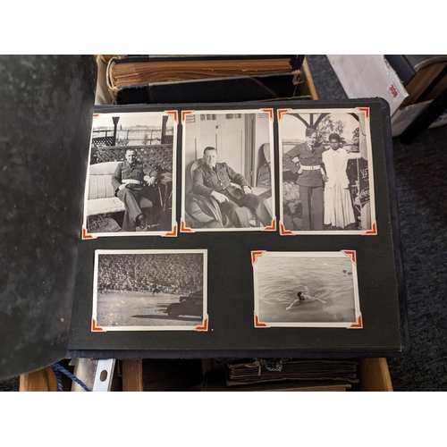 307 - PHOTOGRAPH ALBUMS: approx 18 misc. photograph/snapshot albums in one box, late 19th-20thc, various s... 