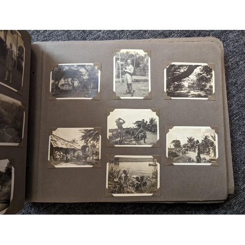 312 - PHOTOGRAPH ALBUMS: collection of c.24 photograph/snapshot albums in one box, mid-later c20, various ... 