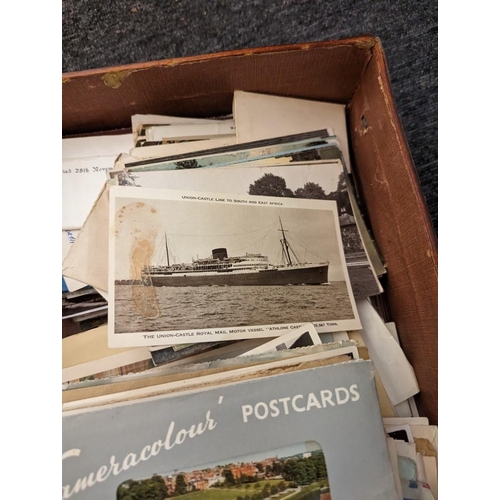 332 - POSTCARDS & CORRESPONDENCE: collection in small old leather case. 