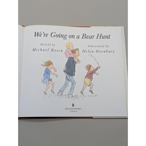 98 - ROSEN  (Michael): 'We're Going On A Bear Hunt..': FIRST EDITION, illustrations by Helen Ox... 