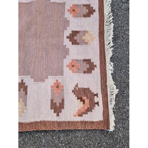 1761 - A Swedish flat weave woollen rug, with bird decoration to borders, 200 x 142cm.