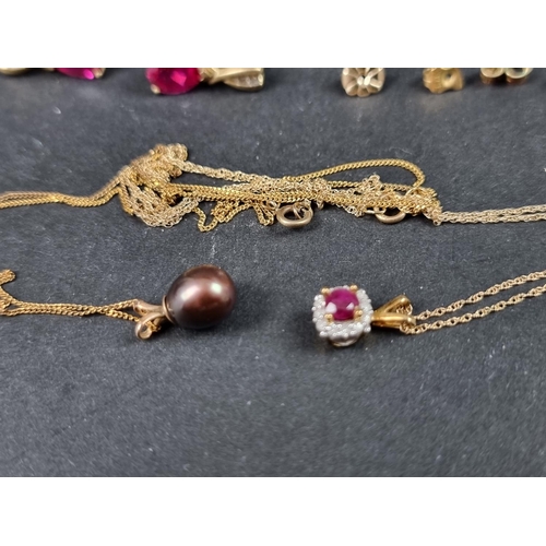 1068 - A group of jewellery, to include some 9ct gold gem set items, gross weighable 11.8g.... 