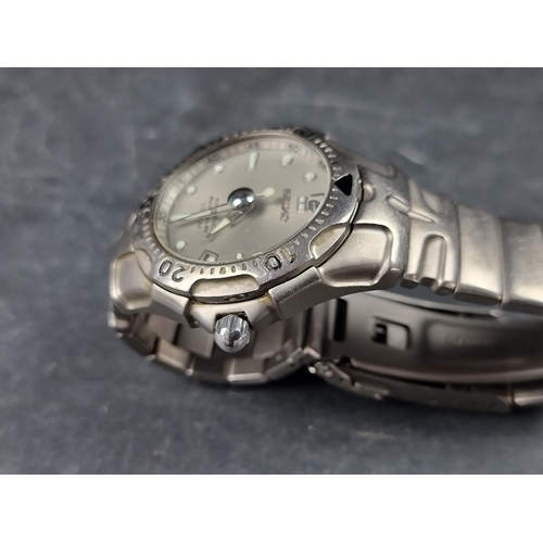 1146 - A Seiko Kinetic Auto Relay titanium wristwatch, 40mm, Ref. 5J22-0889, on original bracelet.... 