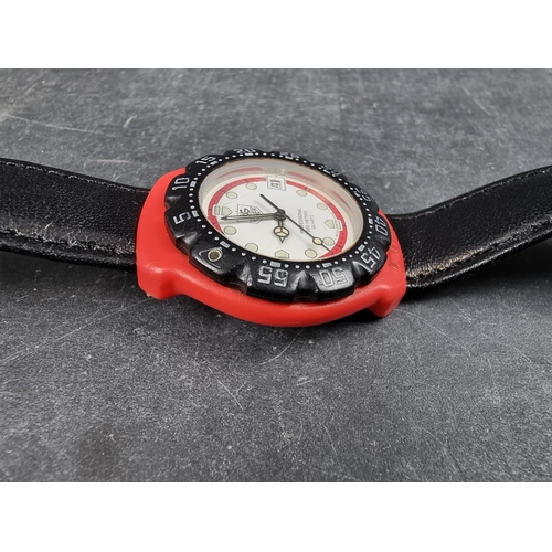 1157 - A 1990s Tag Heuer 'Formula 1' quartz wristwatch, 35mm, Ref. 385.513/1, on replacement leather strap.... 