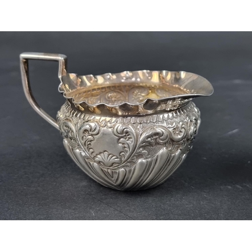 791 - A Victorian silver cream jug and matching sugar bowl, by Josiah Williams & Co, London 1890/1, 16... 