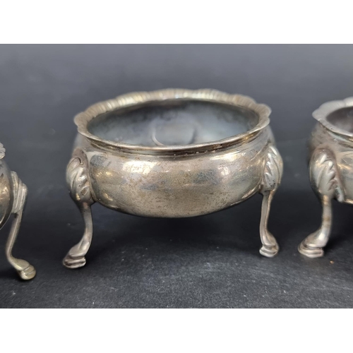 826 - A pair of George III silver cauldron salts, by Ann Smith & Nathaniel Appleton, London 1775; toge... 