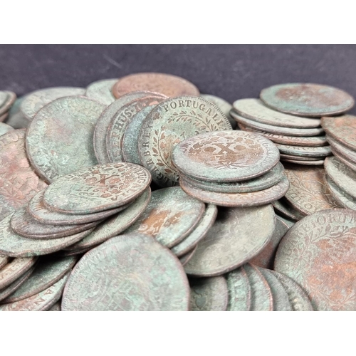 895 - Coins: Portugal, approximately one hundred and seventy 17th and 18th century copper coins, mostly 10... 