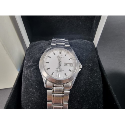 1182 - A circa 1999 Seiko 'Sapphire' stainless steel wristwatch, Ref. V743-8B50, with box and papers; toget... 