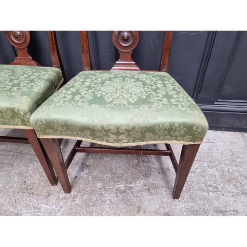 1085 - A pair of George III mahogany dining chairs. (2)