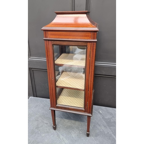 1098 - An unusually small Edwardian mahogany and line inlaid pillar display cabinet, 97cm high.... 