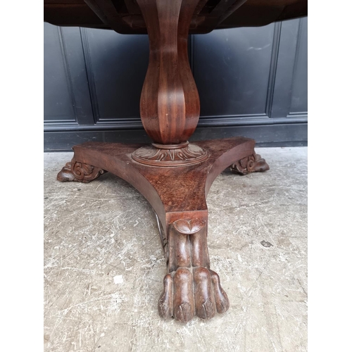 1105 - A Victorian mahogany and crossbanded circular breakfast table, 137cm diameter. ... 