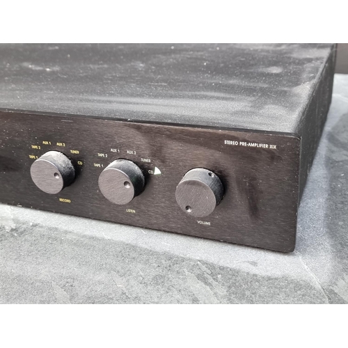 1155 - Hi-Fi Equipment: an Exposure Stereo Pre-Amplifier X1X.