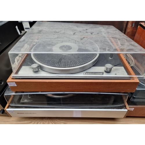 1166 - Hi-Fi Equipment: a NAD 7130 Stereo Receiver; and other items. (9)