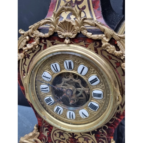 1478 - A Louis XV style simulated tortoiseshell Boulle mantel clock, 37cm high.