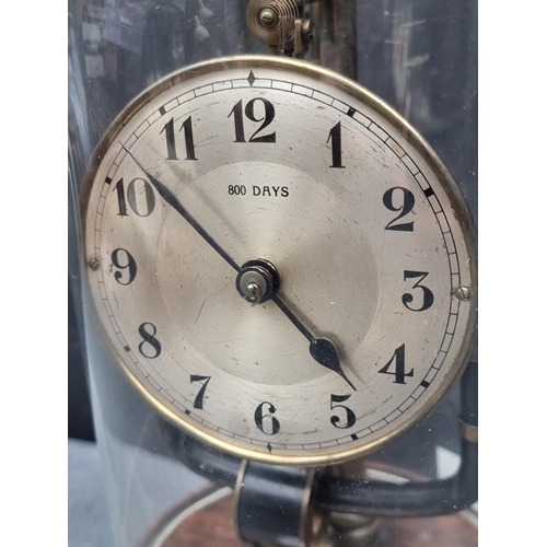 1481 - An electromagnetic '800 Days' clock, with glass dome, 27.5cm high.