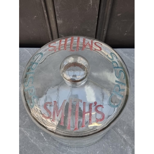 1494 - Advertising: an unusual vintage 'Smith's Crisps' glass jar and cover, 25.5cm high.