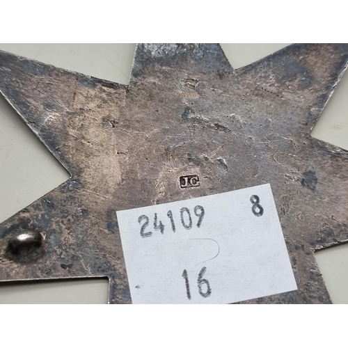 1627 - An early 19th century Knights Templar white metal star badge, maker's mark 'J G', 8.3cm diamete... 