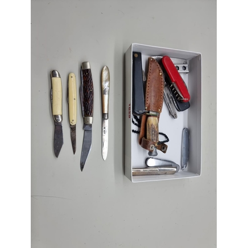 1629 - A collection of old penknives and similar. (14)