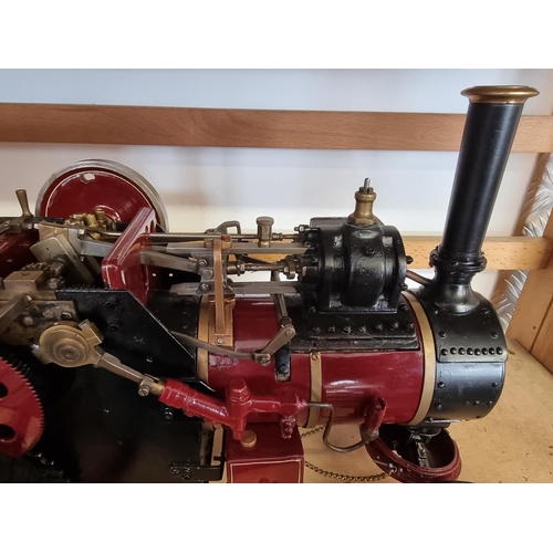 1726 - A good scratch built live steam traction engine, 37cm long.