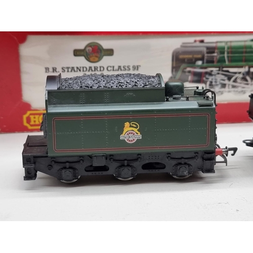 1805 - Railway: Hornby 00 gauge: locomotive 'Evening Star' BR Standard Class 9F; together with a GWR P... 