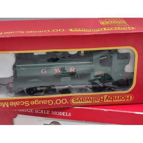 1805 - Railway: Hornby 00 gauge: locomotive 'Evening Star' BR Standard Class 9F; together with a GWR P... 