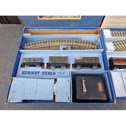 1822 - Hornby: OO Gauge: two vintage boxed train sets, comprising: EDP2 'Duchess of Atholl'; together ... 