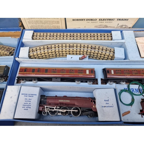 1822 - Hornby: OO Gauge: two vintage boxed train sets, comprising: EDP2 'Duchess of Atholl'; together ... 