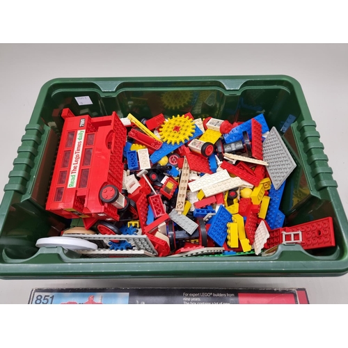 1828 - LEGO: 2 vintage box sets, 851 & 852, both with instruction booklets; together with a part s... 