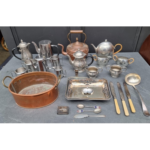 1791 - A mixed group of metalware. 