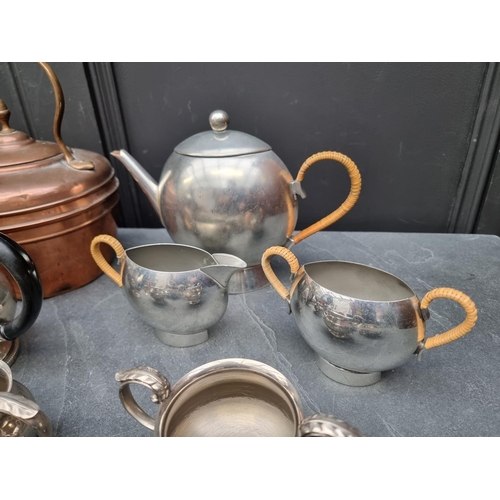 1791 - A mixed group of metalware. 