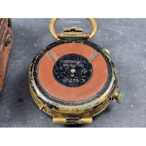 162 - A WWI British Verners Pattern VII officer's military compass, by E Koehn Geneva, dated 1915 with bro... 