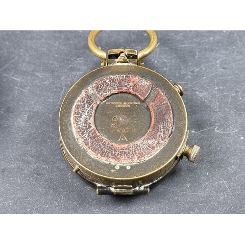 166 - A WWI British Verners Pattern VII officer's military compass, by Cruchon and Emons, dated 1916 with ... 