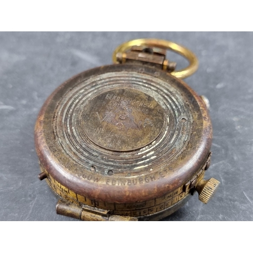 170 - A WWI British Verners Pattern VII officer's military compass, by E Koehn Geneva, dated 1915 with bro... 